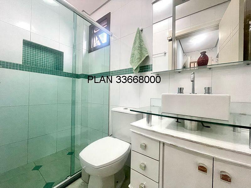 Casa na Avenida Ecoville em Condom�nio com Infra com 04 dormit�rios sendo duas su�tes. 42