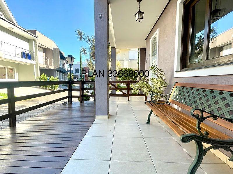 Casa na Avenida Ecoville em Condom�nio com Infra com 04 dormit�rios sendo duas su�tes. 8