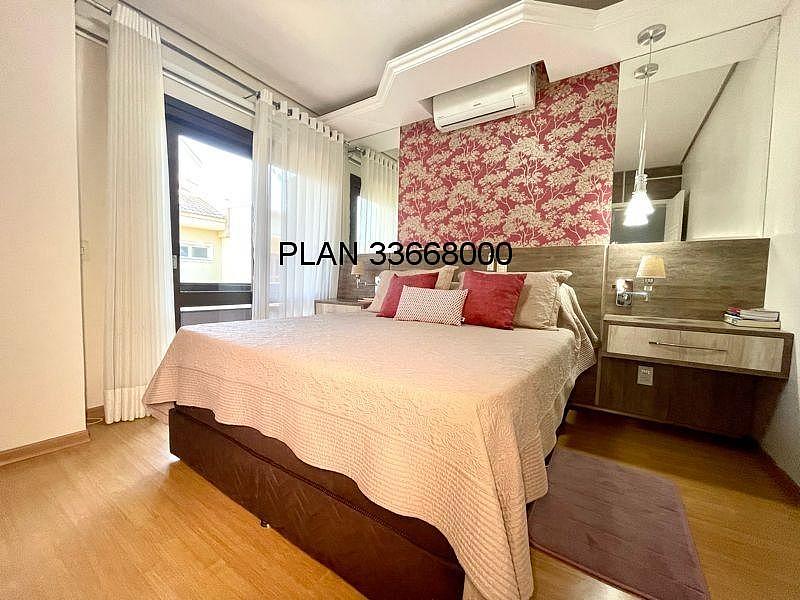 Casa na Avenida Ecoville em Condom�nio com Infra com 04 dormit�rios sendo duas su�tes. 49