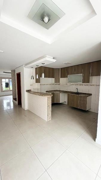 CASA CONDOM�NIO RESIDENCIAL em Porto Alegre - Rio Grande do Sul, Sarandi 10