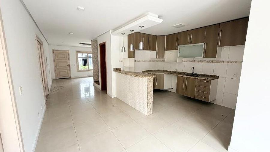 CASA CONDOM�NIO RESIDENCIAL em Porto Alegre - Rio Grande do Sul, Sarandi 9