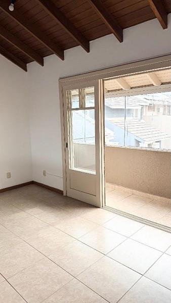 CASA CONDOM�NIO RESIDENCIAL em Porto Alegre - Rio Grande do Sul, Sarandi 24