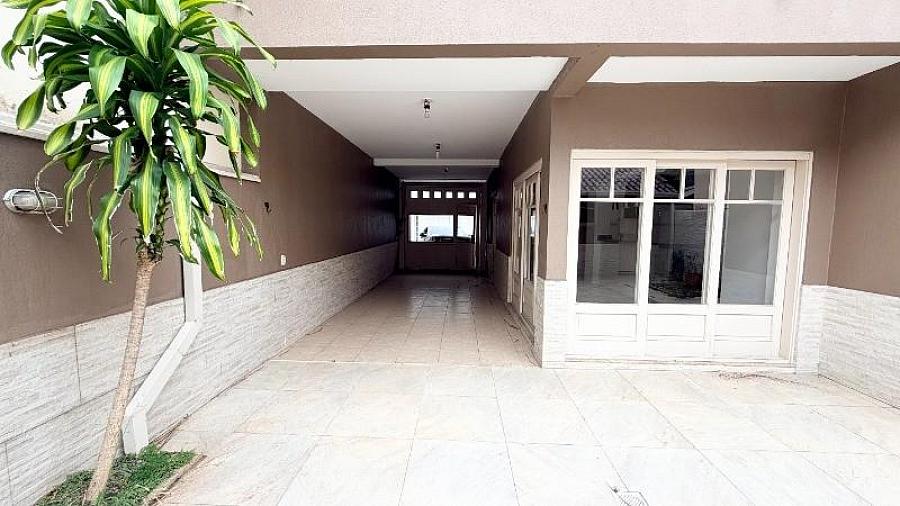 CASA CONDOM�NIO RESIDENCIAL em Porto Alegre - Rio Grande do Sul, Sarandi 8