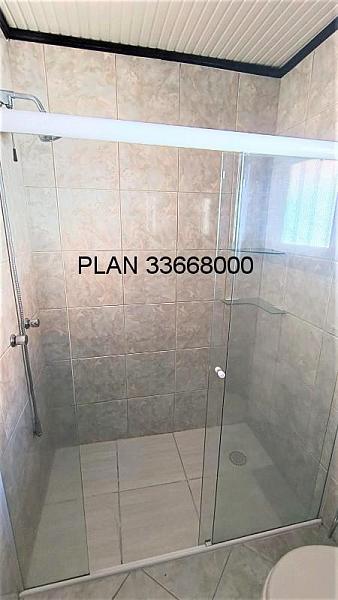 Excelente casa t�rrea com um p�tio amplo. 21