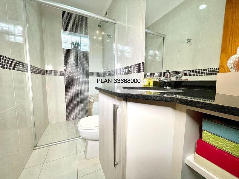 Casa de luxo em condom�nio no Ecoville, Porto Alegre-RS: 3 quartos, 3 su�tes, 3 salas, 4 banheiros, 4 vagas de garagem, 223,97 m�. 34