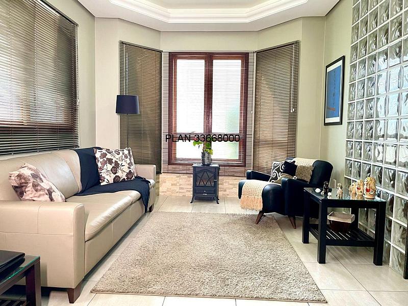 Casa de luxo em condom�nio no Ecoville, Porto Alegre-RS: 3 quartos, 3 su�tes, 3 salas, 4 banheiros, 4 vagas de garagem, 223,97 m�. 16