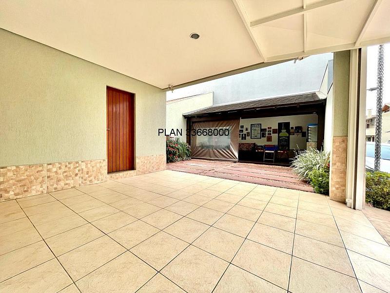 Casa de luxo em condom�nio no Ecoville, Porto Alegre-RS: 3 quartos, 3 su�tes, 3 salas, 4 banheiros, 4 vagas de garagem, 223,97 m�. 4