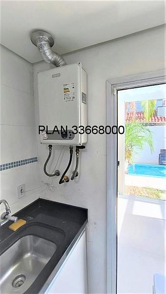 Casa com 03 dormit�rios mobiliada no Ecoville. 14