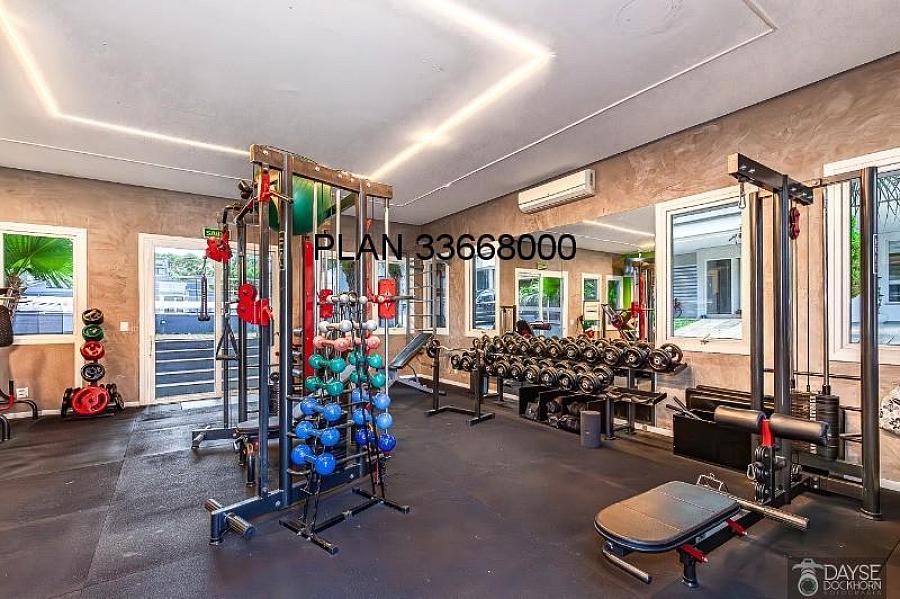 Luxuosa casa em condom�nio no Ecoville, Porto Alegre-RS: 4 quartos, 4 su�tes, 2 salas, 5 banheiros, 3 vagas de garagem, 450m�. Venha conferir! 63