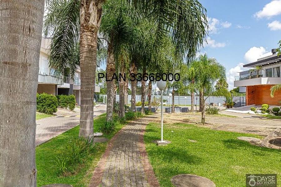 Luxuosa casa em condom�nio no Ecoville, Porto Alegre-RS: 4 quartos, 4 su�tes, 2 salas, 5 banheiros, 3 vagas de garagem, 450m�. Venha conferir! 83