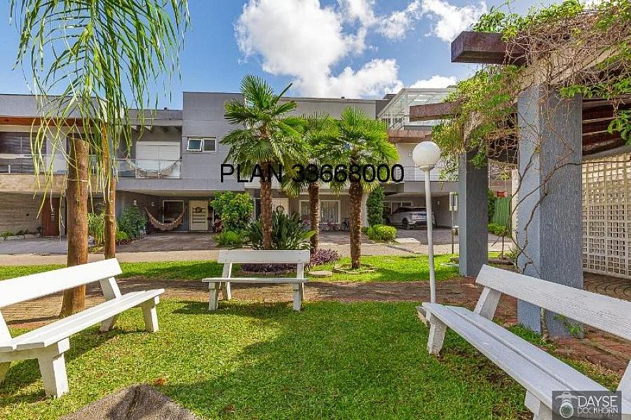 Luxuosa casa em condom�nio no Ecoville, Porto Alegre-RS: 4 quartos, 4 su�tes, 2 salas, 5 banheiros, 3 vagas de garagem, 450m�. Venha conferir! 50