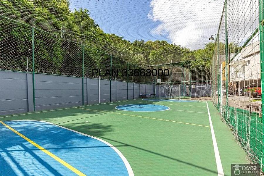 Luxuosa casa em condom�nio no Ecoville, Porto Alegre-RS: 4 quartos, 4 su�tes, 2 salas, 5 banheiros, 3 vagas de garagem, 450m�. Venha conferir! 52