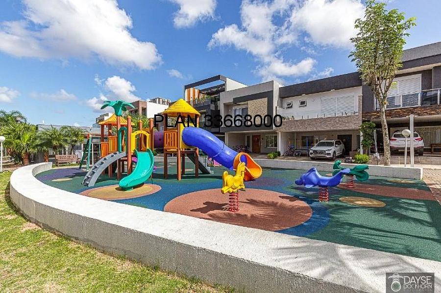 Luxuosa casa em condom�nio no Ecoville, Porto Alegre-RS: 4 quartos, 4 su�tes, 2 salas, 5 banheiros, 3 vagas de garagem, 450m�. Venha conferir! 55