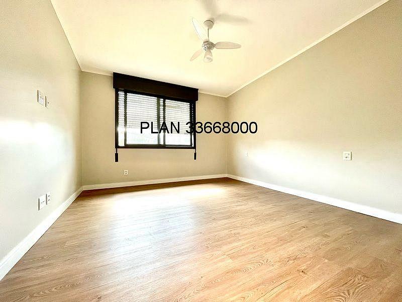 CASA T�RREA COM P�TIO AMPLO 15