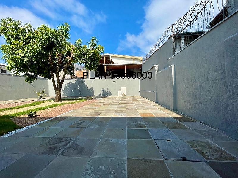 CASA T�RREA COM P�TIO AMPLO 37