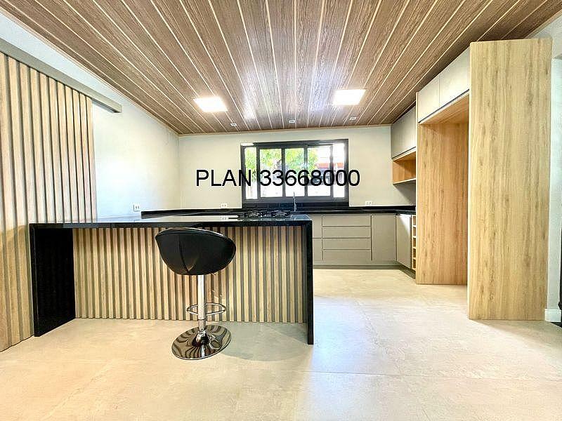 CASA T�RREA COM P�TIO AMPLO 24