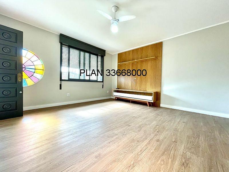CASA T�RREA COM P�TIO AMPLO 5