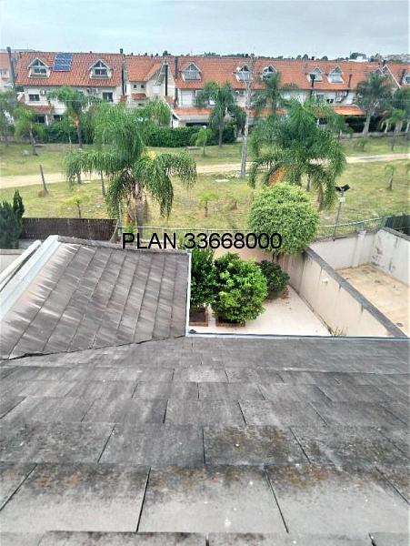 Casa em terreno amplo no Condom�nio Igua�u. 12