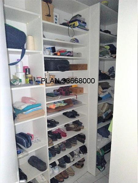 Casa em terreno amplo no Condom�nio Igua�u. 14