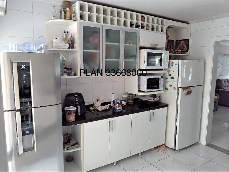 Casa em terreno amplo no Condom�nio Igua�u. 8
