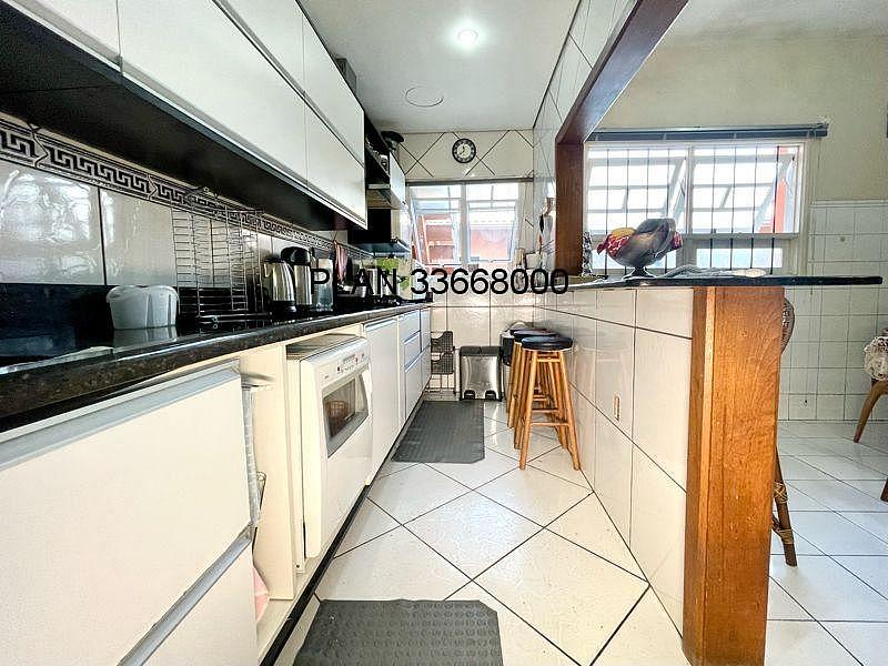 CASA AMPLA EM PORTO ALEGRE NO ECOVILLE VOC� ENCONTRA NA IMOBILI�RIA PLAN 12
