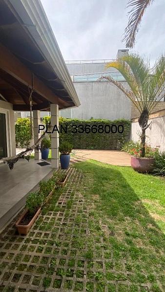 CASA CONDOM�NIO RESIDENCIAL em Porto Alegre - Rio Grande do Sul, Sarandi 3