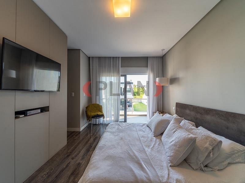 CASA CONDOM�NIO RESIDENCIAL em Porto Alegre - Rio Grande do Sul, Sarandi 20