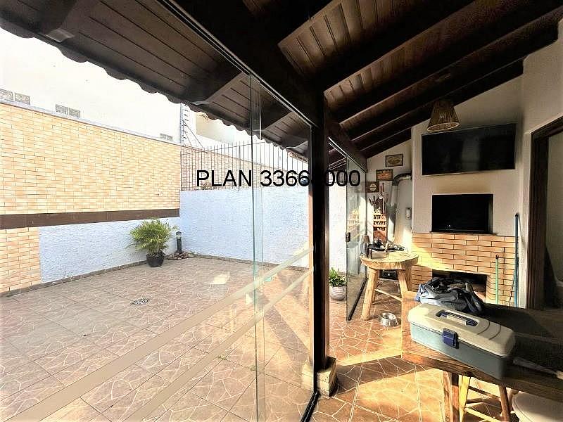 CASA RESIDENCIAL em Porto Alegre - Rio Grande do Sul, Sarandi 11