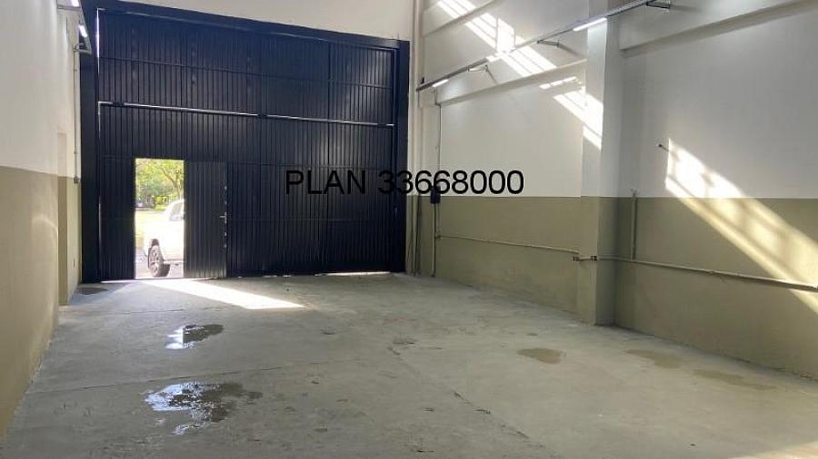 Oportunidade Imperd�vel: Galp�o Comercial � Venda em Porto Alegre-RS, Bairro Passo da Areia, 1 Sala, 2 Banheiros, 3 Vagas, 290m�! 27
