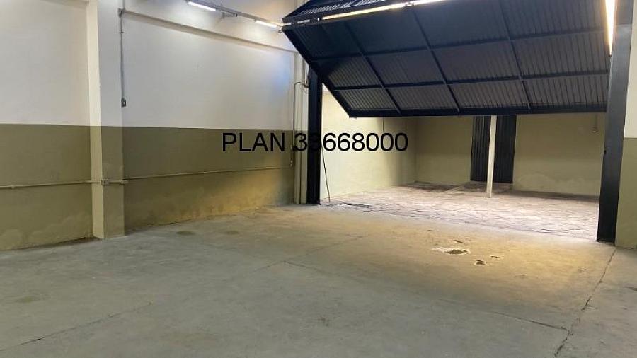 Oportunidade Imperd�vel: Galp�o Comercial � Venda em Porto Alegre-RS, Bairro Passo da Areia, 1 Sala, 2 Banheiros, 3 Vagas, 290m�! 25