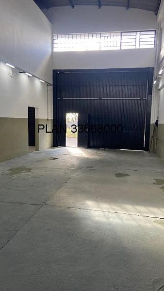 Oportunidade Imperd�vel: Galp�o Comercial � Venda em Porto Alegre-RS, Bairro Passo da Areia, 1 Sala, 2 Banheiros, 3 Vagas, 290m�! 5