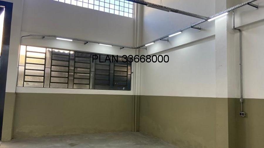 Oportunidade Imperd�vel: Galp�o Comercial � Venda em Porto Alegre-RS, Bairro Passo da Areia, 1 Sala, 2 Banheiros, 3 Vagas, 290m�! 26