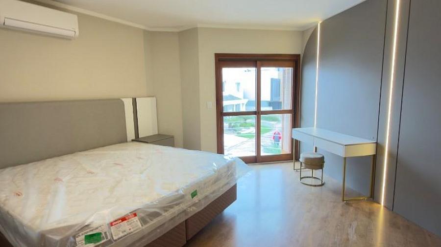 CASA CONDOM�NIO RESIDENCIAL em Porto Alegre - Rio Grande do Sul, Sarandi 16