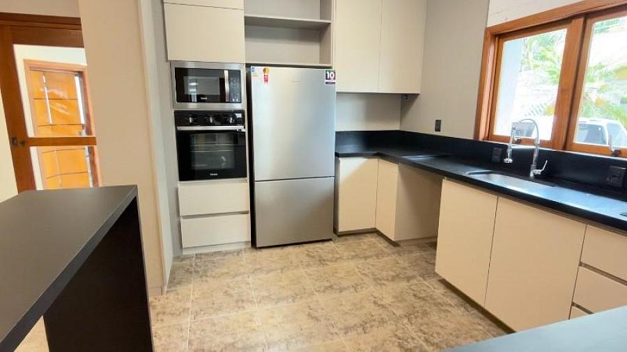 CASA CONDOM�NIO RESIDENCIAL em Porto Alegre - Rio Grande do Sul, Sarandi 8