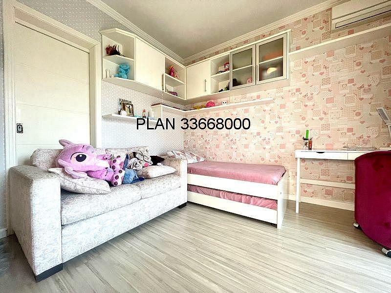 03 dormit�rios, sendo uma su�te master com banheira de hidromassagem, uma su�te americana + um quarto. 36