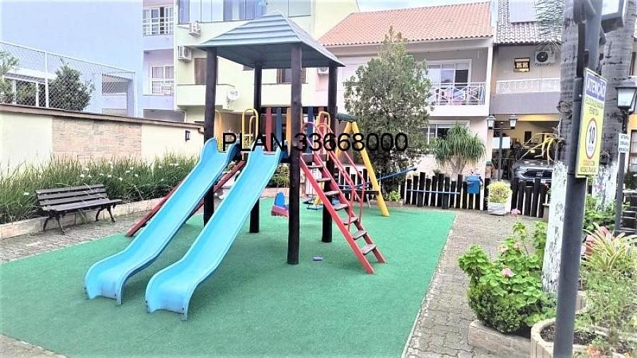 Casa em condom�nio na Alameda tr�s de Outubro no Ecoville 35