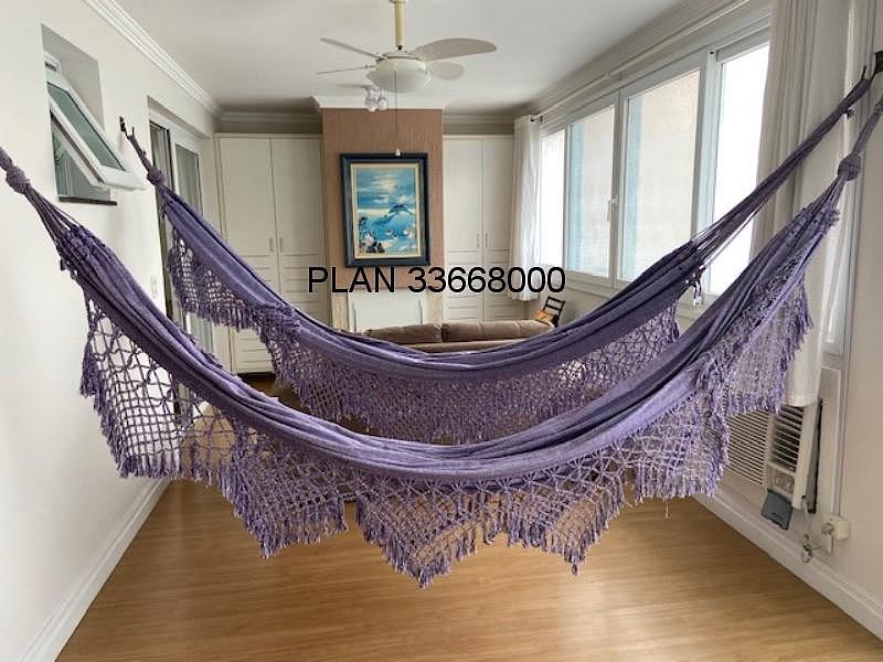 CASA CONDOM�NIO 30