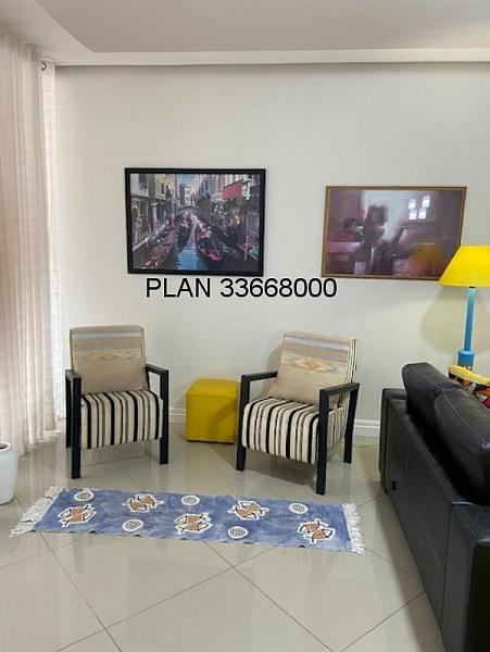 CASA CONDOM�NIO 9