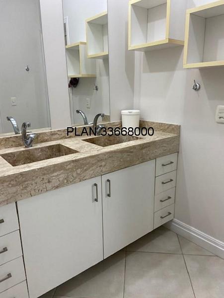 CASA CONDOM�NIO 36