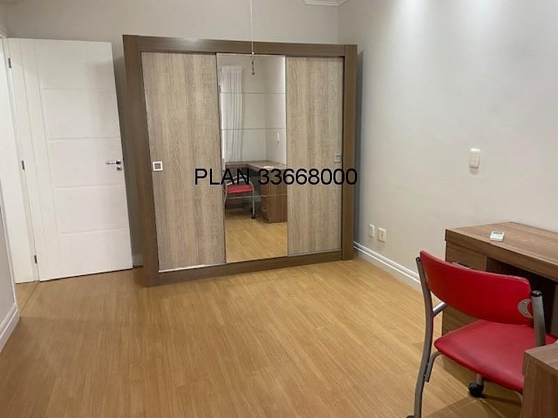 CASA CONDOM�NIO 32