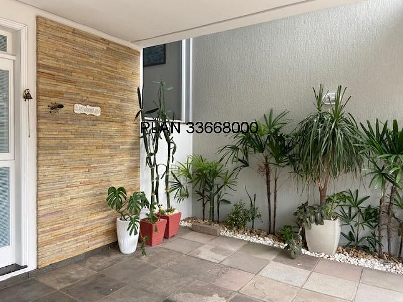 CASA CONDOM�NIO 3