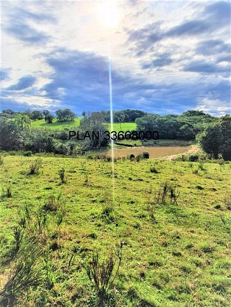 sitio em Mariana Pimentel. 22