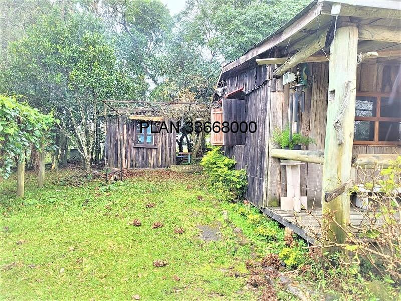 sitio em Mariana Pimentel. 25