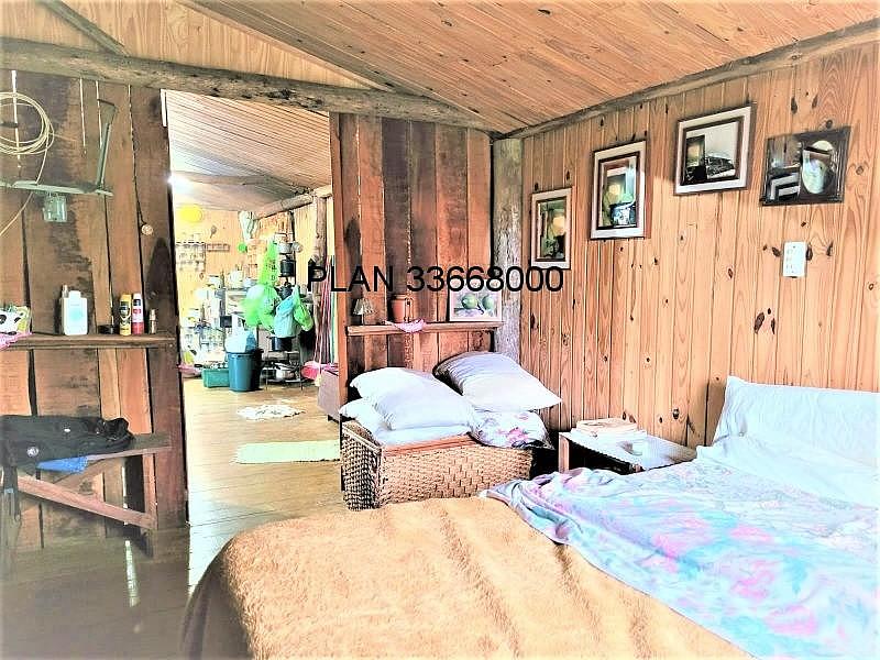 sitio em Mariana Pimentel. 15