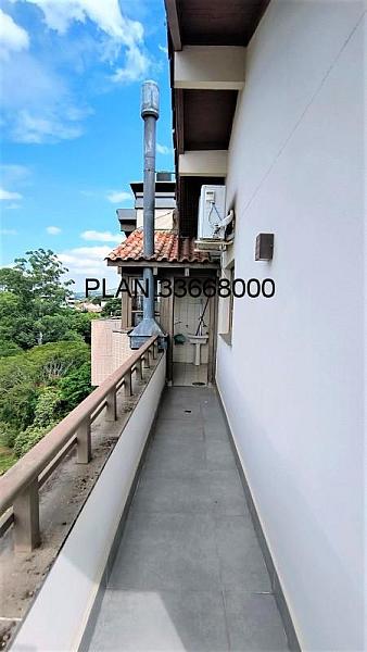 Excelente cobertura pr�ximo da Avenida Benno Mentz 45