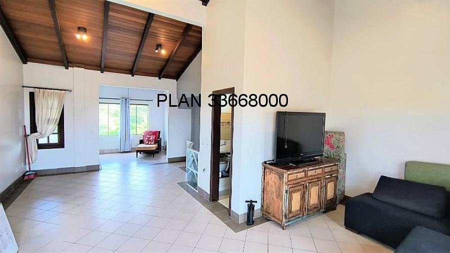 Excelente cobertura pr�ximo da Avenida Benno Mentz 35