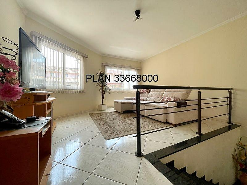 03 dormit�rios, sendo uma su�te, sacada, estar �ntimo no 2� pavimento, sala de estar, sala de jantar, cozinha, �rea de servi�o e um dormit�rio na par 13