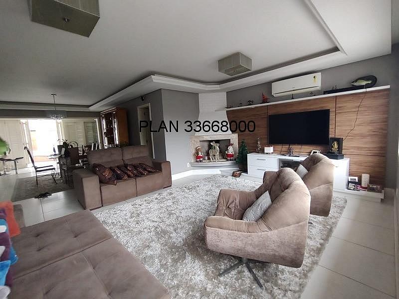 PLAN VENDE CASA NA RUA LAGOA DO PEIXE COM 330 METROS. �NICA RUA SEM SAIDA MONITPRADA POR CAMERAS DO ECOVILLE. 17