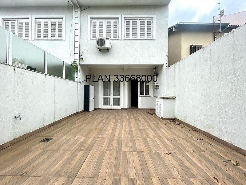 Casa com p�tio ECOVILLE 14