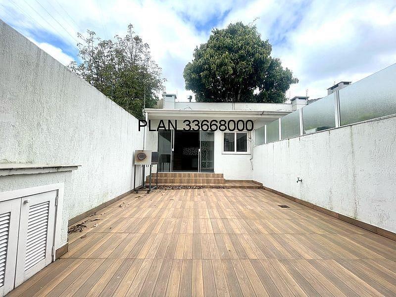 Casa com p�tio ECOVILLE 15